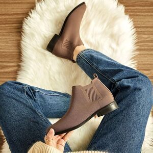 VIVAIA Square-Toe Water-Repellent Ankle Boots (Ryan) UE39 US8